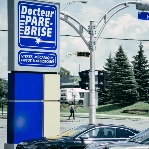 Bannière Docteur du Pare-Brise Instagram Réverbère