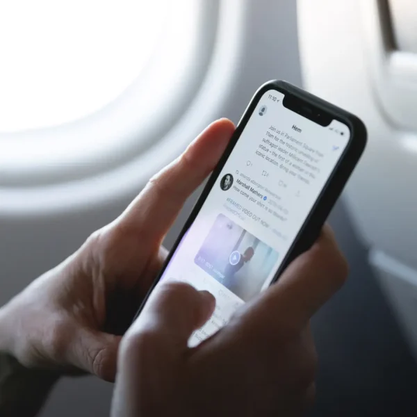 Twitter navigation iPhone Semaine NumeriQC