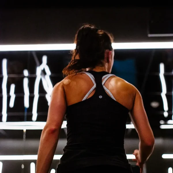 Femme réchauffement Yoga Fitness Réverbère