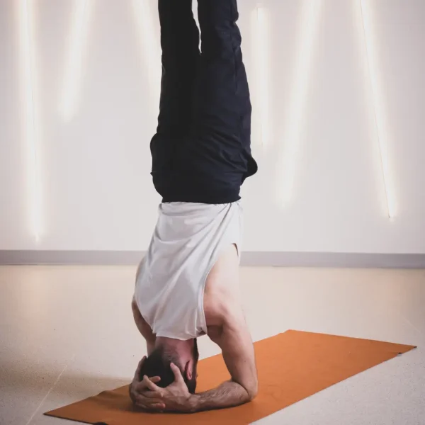 Posture tête Yoga Fitness Réverbère